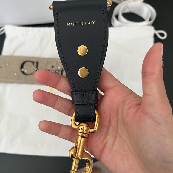 Dior shoulder strap with ring - Picture 5 of 8